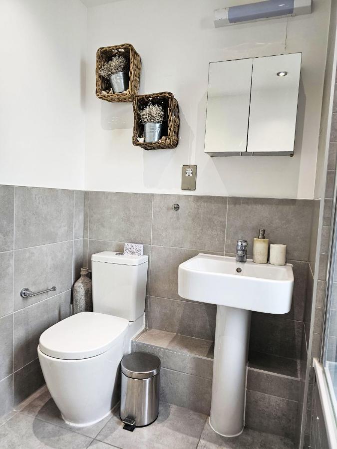 Centrally Located Spacious Flat Near Canary Wharf London Ngoại thất bức ảnh