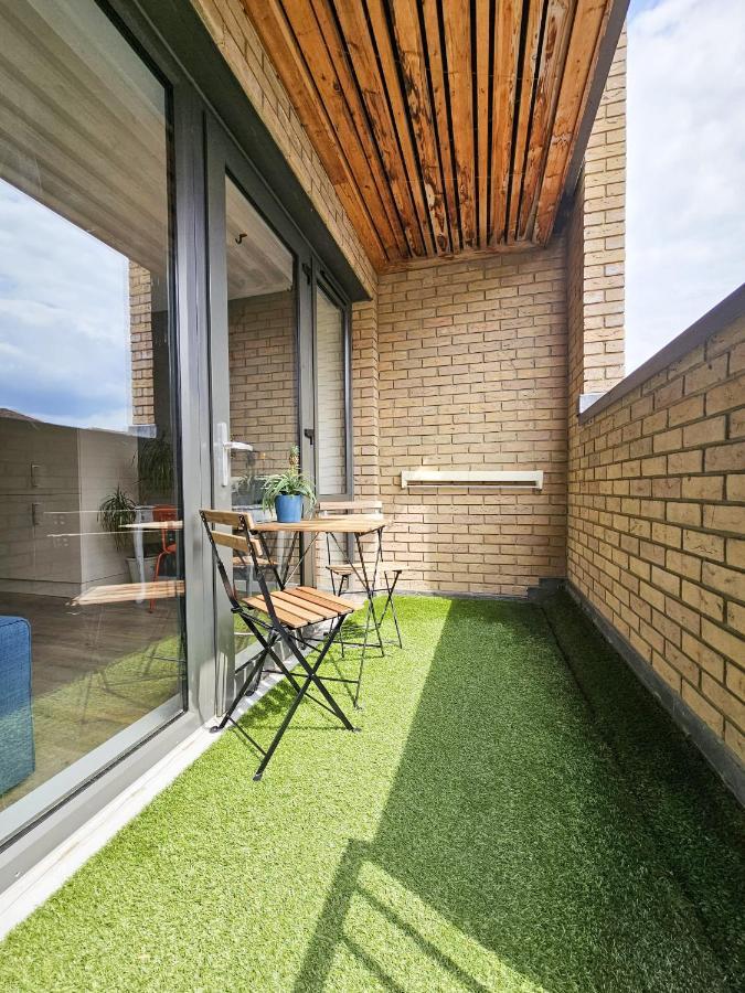 Centrally Located Spacious Flat Near Canary Wharf London Ngoại thất bức ảnh